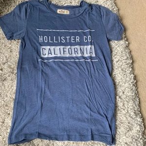 Hollister tee